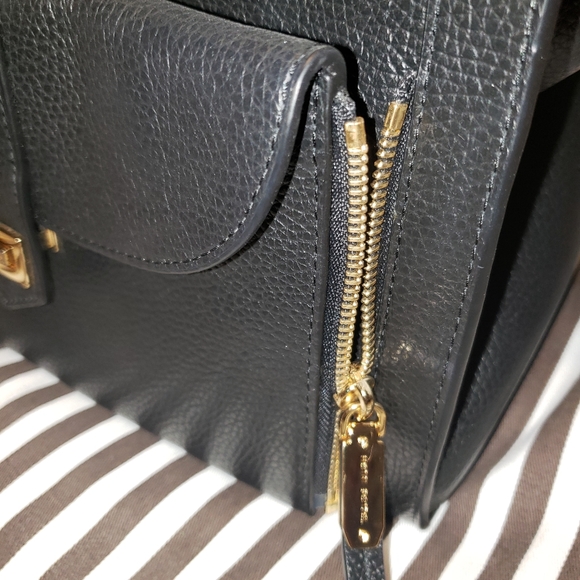 Henri Bendel Black Bag - Picture 3 of 7